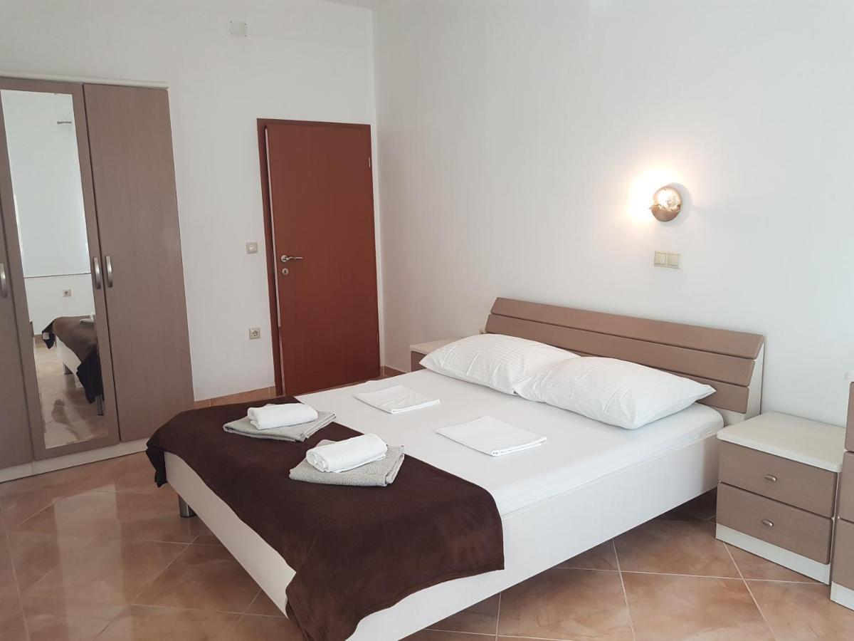 Apartments Andrea II Baska  Exterior photo